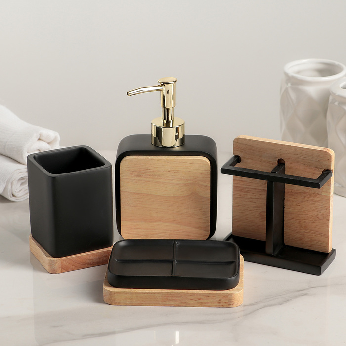 Versace Superbe Bathroom Accessory Set - Gold